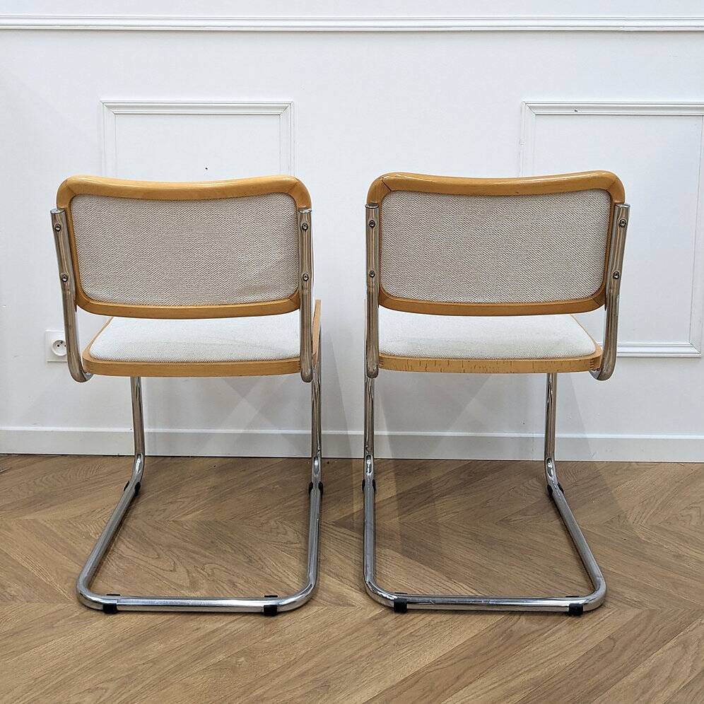 Chaise B32 en tissu rénové
