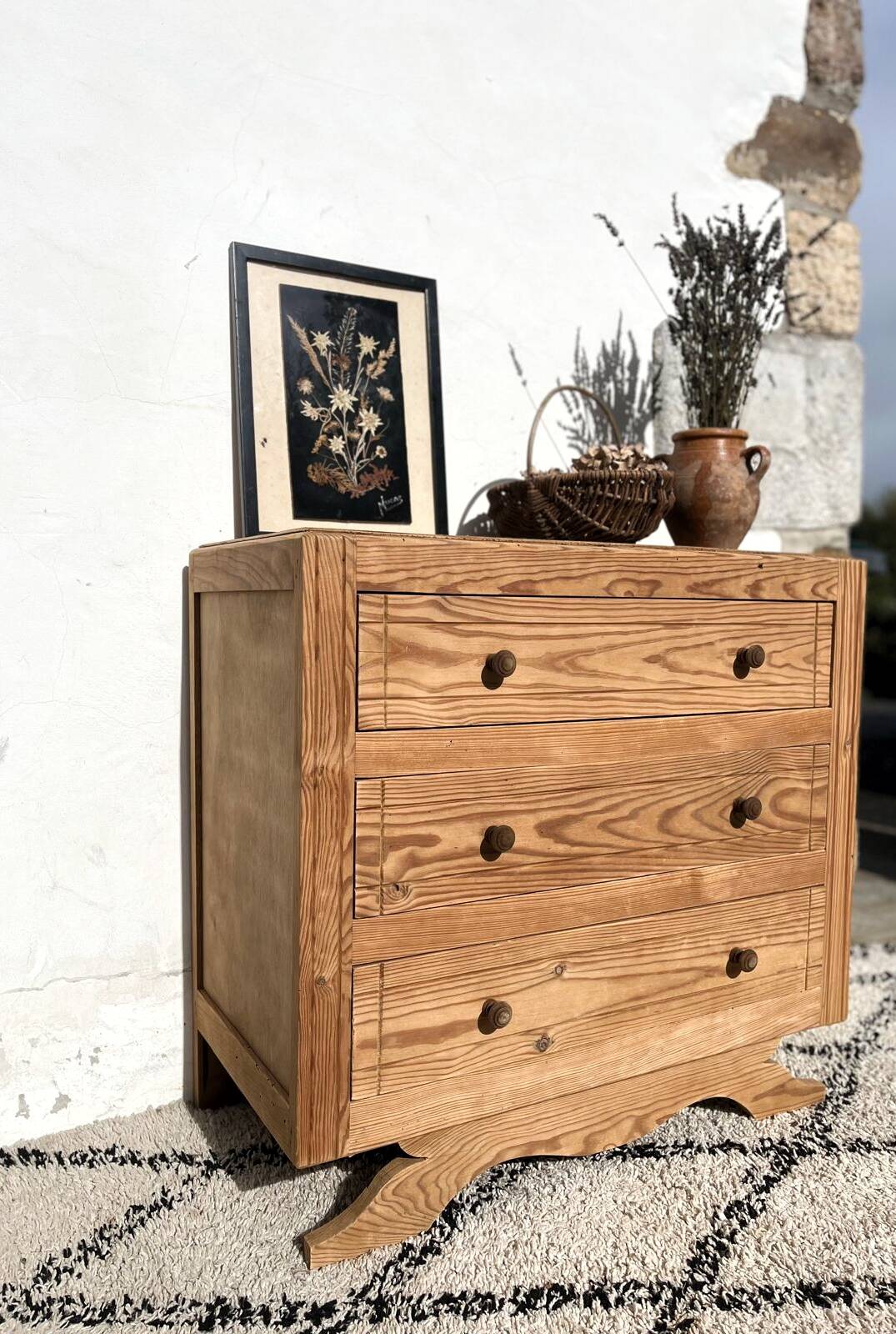 Art Deco chest of drawers