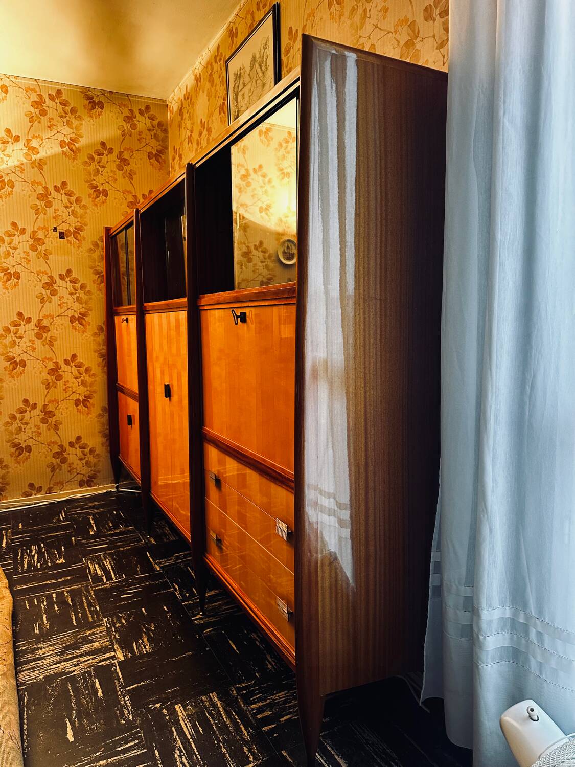 Living solid mahogany / 1950s