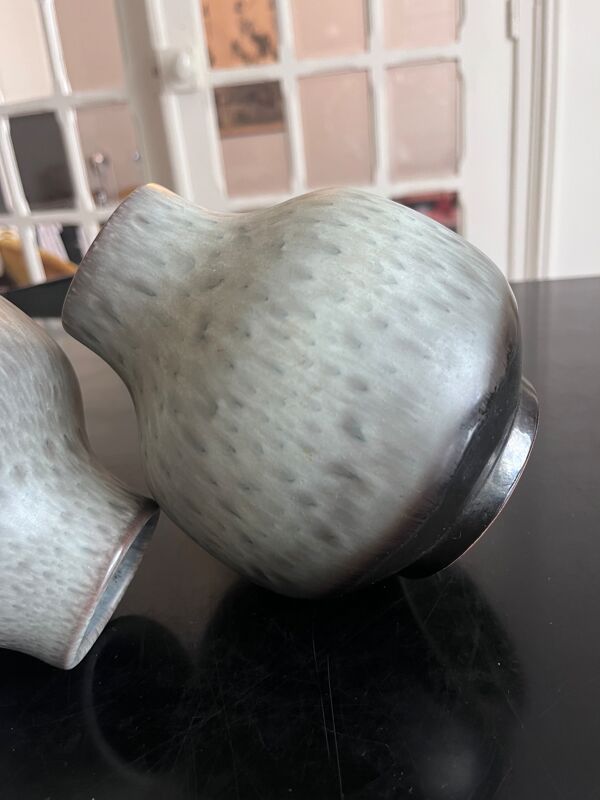 Paire de vases en céramique