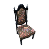 Chaise noir fleurie