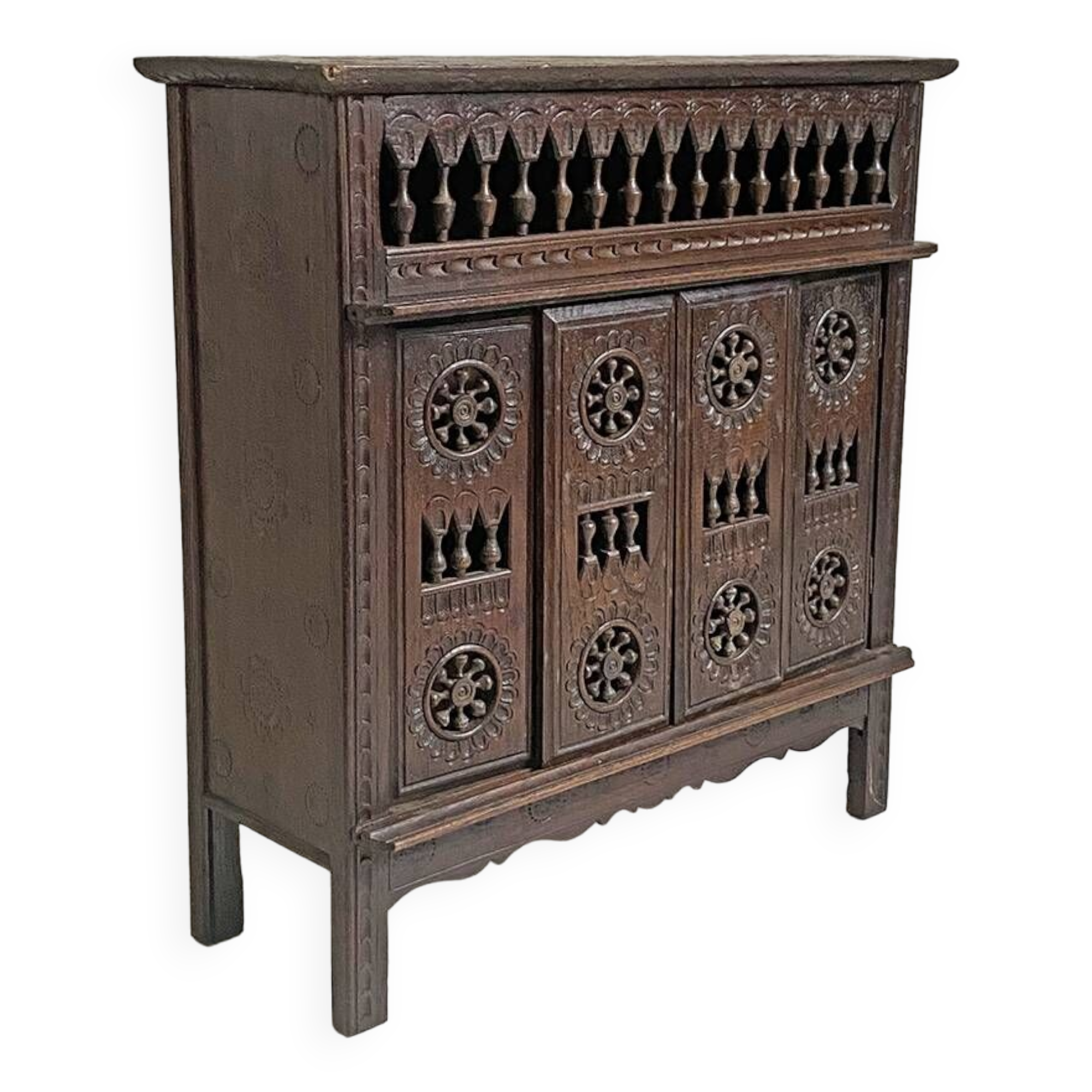 Meuble de maitrise breton 1950