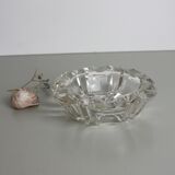 Crystal ashtray in the shape of a flower