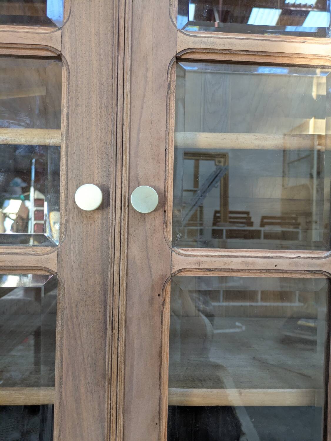 Glass cabinet