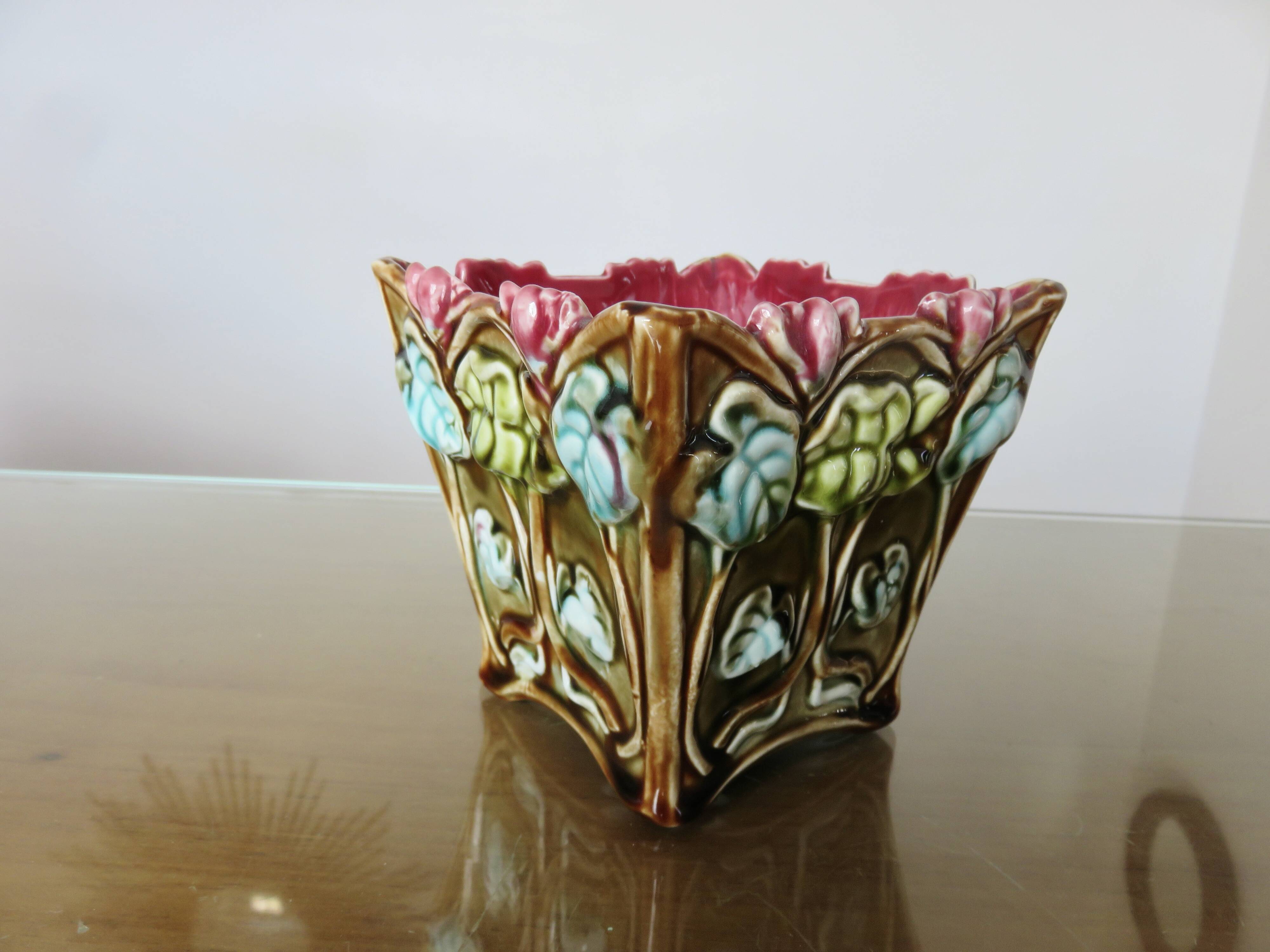 Vase, art nouveau cache pot, in barbotine, Onnaing majolica with floral motif.