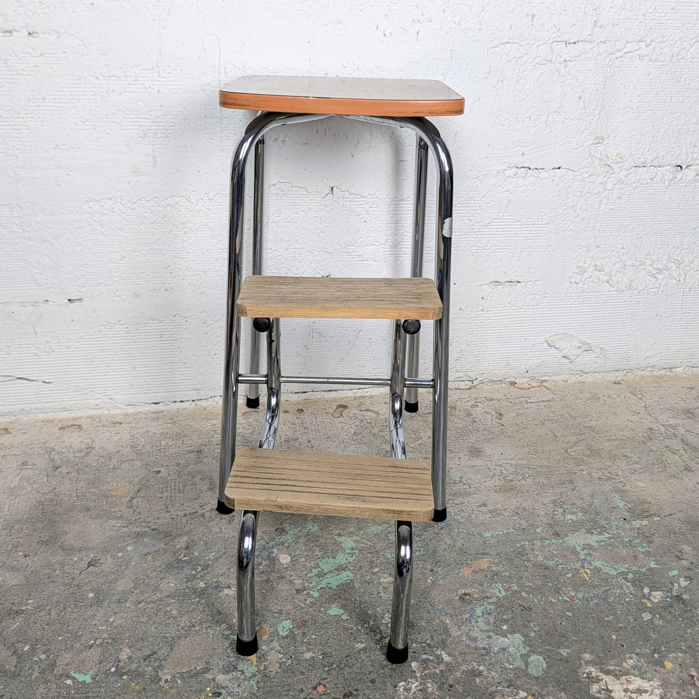Escabeau marche pied vintage