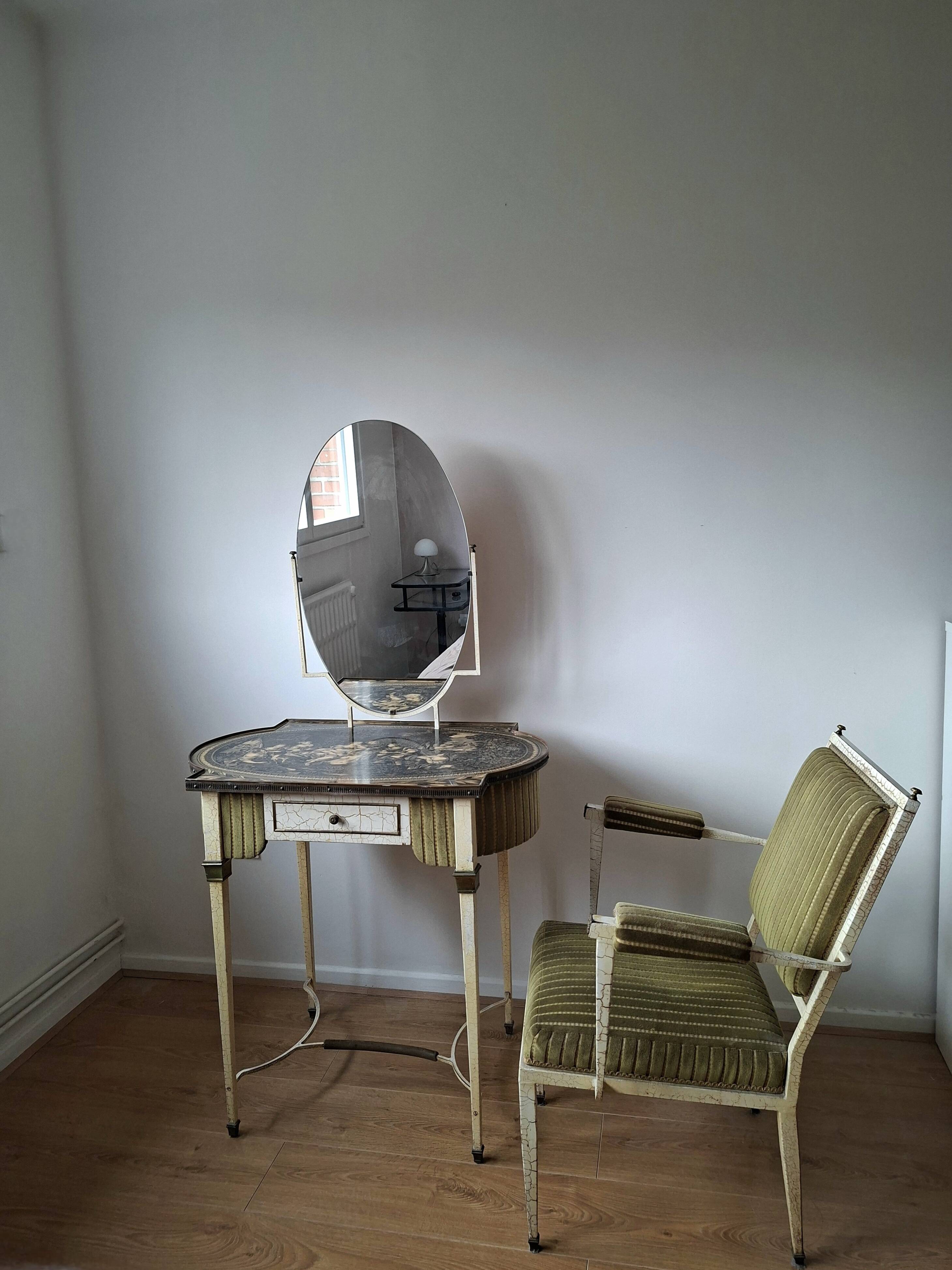 Louis XVI hairdresser