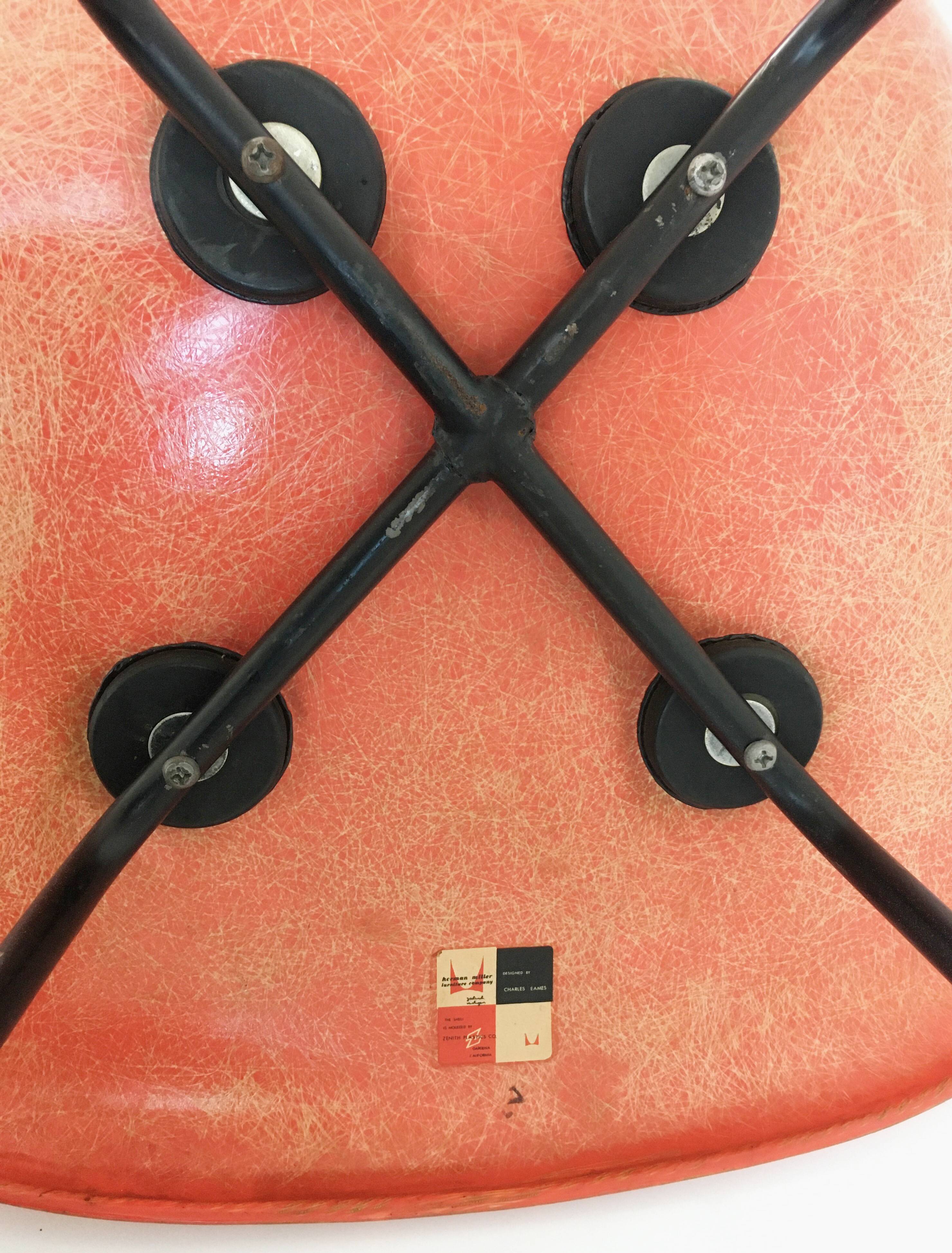 Fauteuil par Charles & Ray Eames, édition Zenith Herman Miller