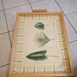Serving tray with legs