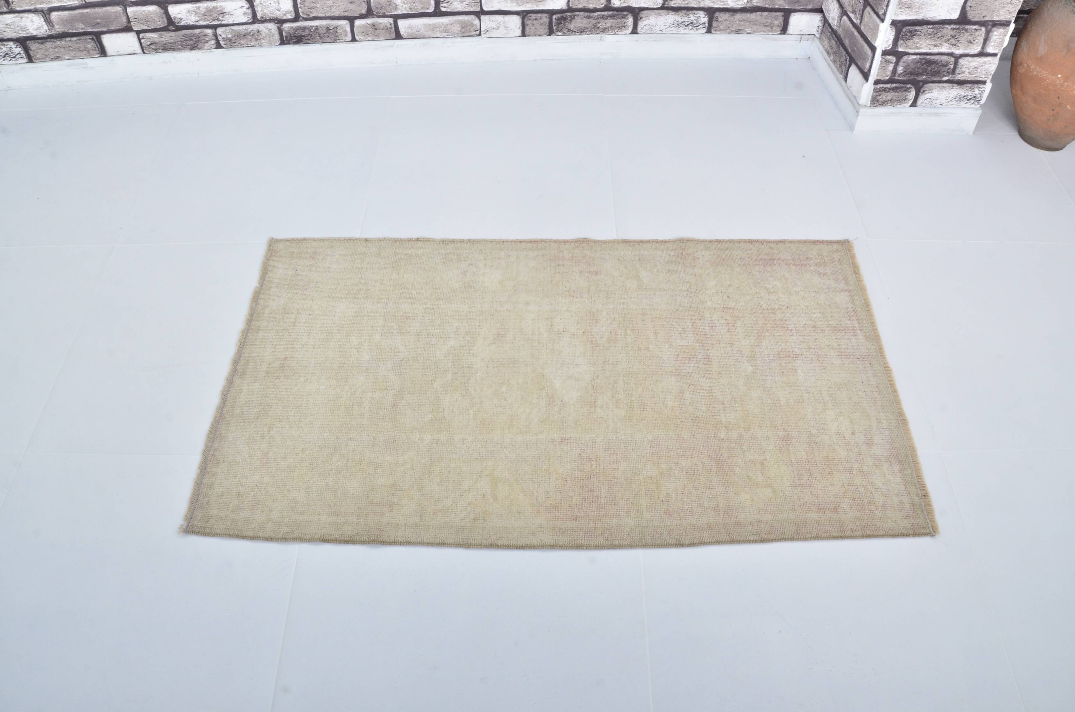 Handwoven Decorative Oushak Rug