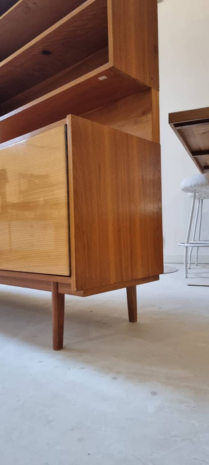 Buffet du milieu du siècle
