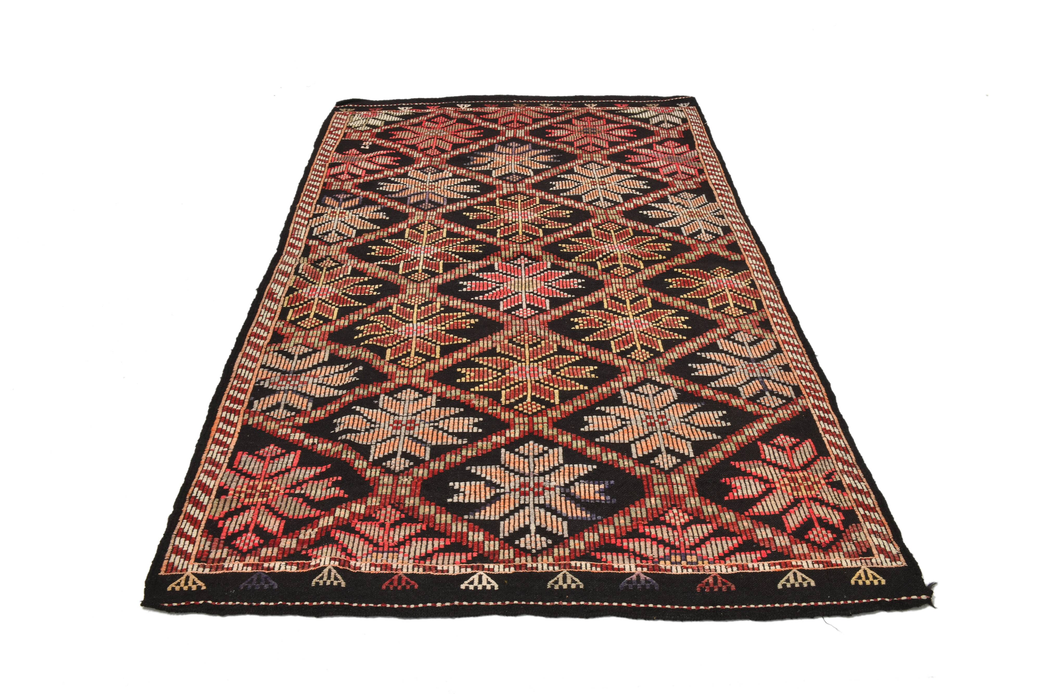 4x8 Red & Black Star Pattern Vintage Kilim Rug, 136x234Cm