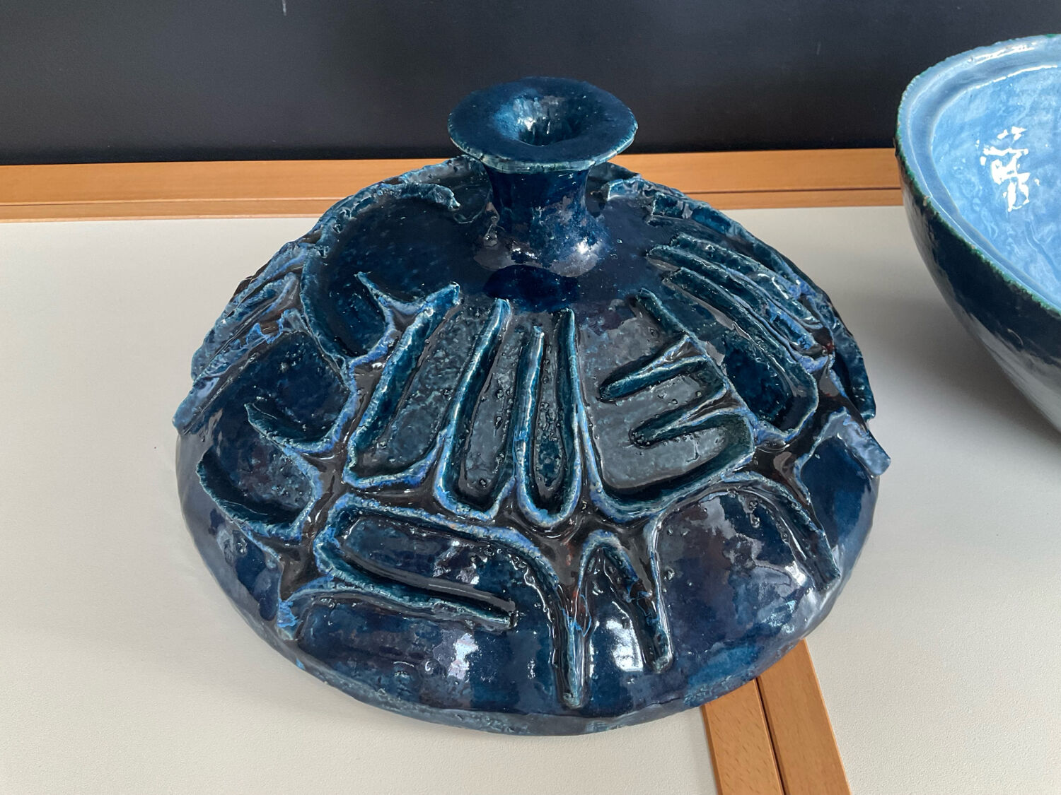 Vintage covered large pot in brutalist ceramic - Hungary