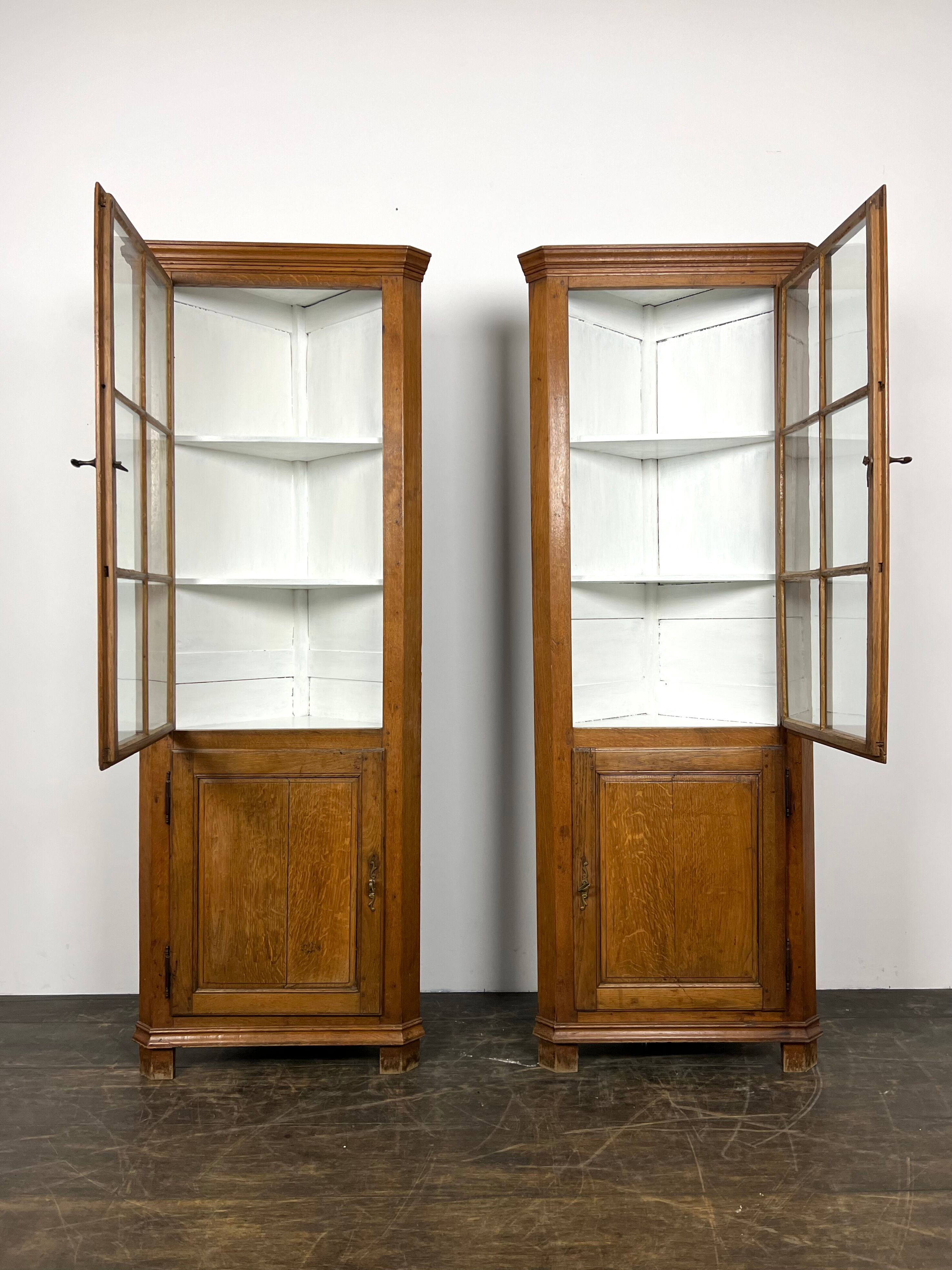 Corner cabinets oak