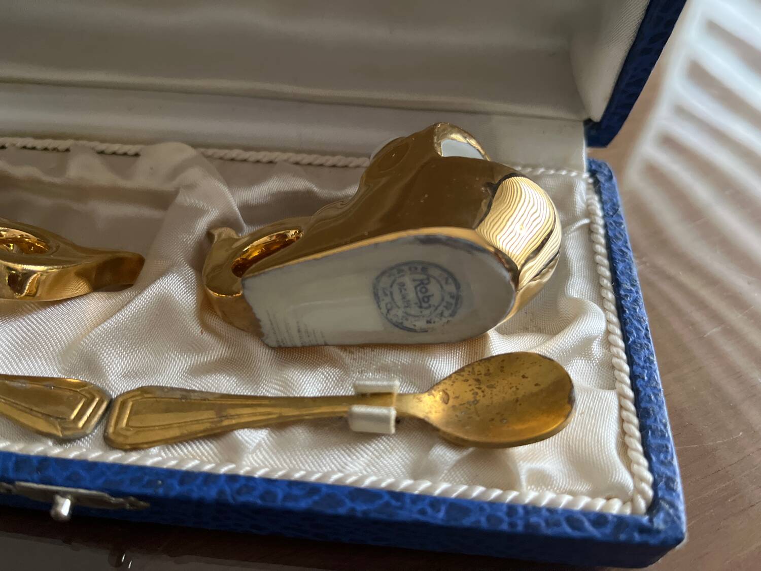 Salt and pepper shakers robj porcelain box