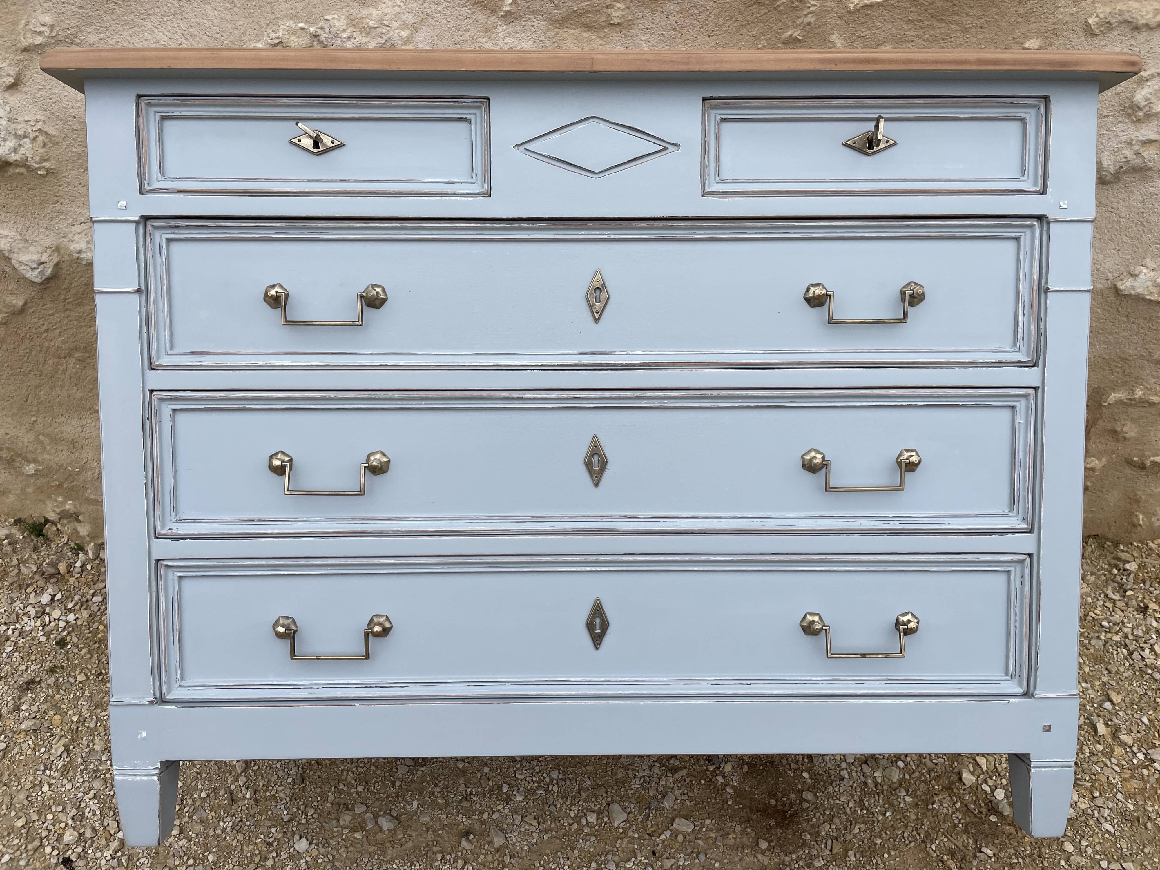 Louis XVI style chest of drawers in Versailles gray patinated cherry