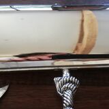 Butter maker together foie gras and cheese and picks up silea crumbs