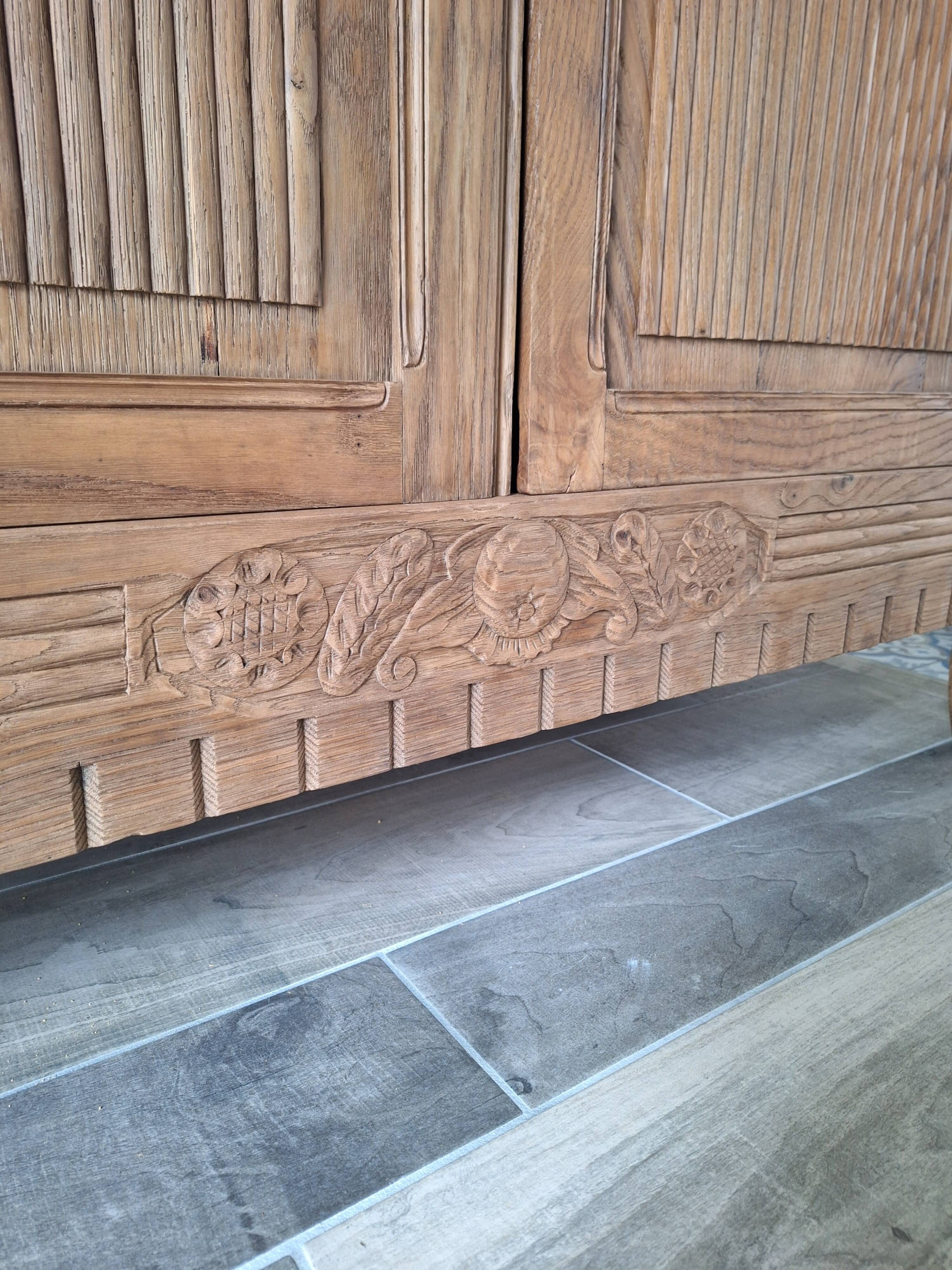 Wardrobe, oak linen cupboard from 1920.