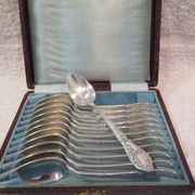 12 silver-plated coffee spoons by Boulenger, Art Nouveau thistles