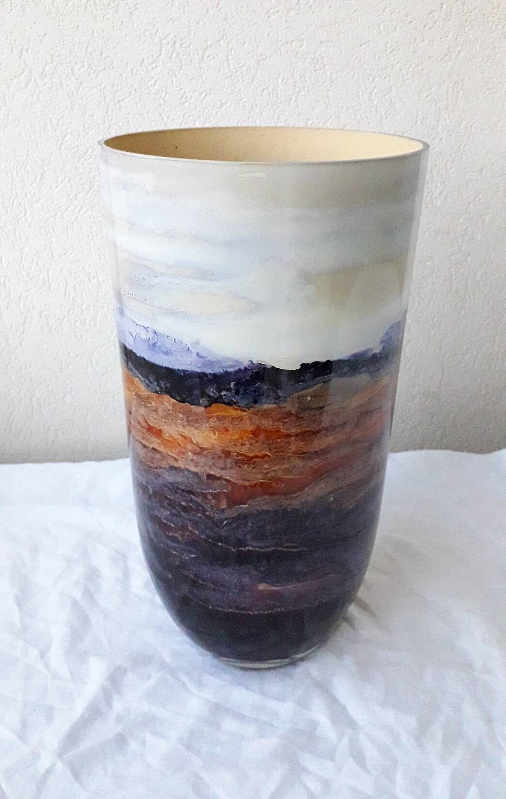 Montagnon glass vase