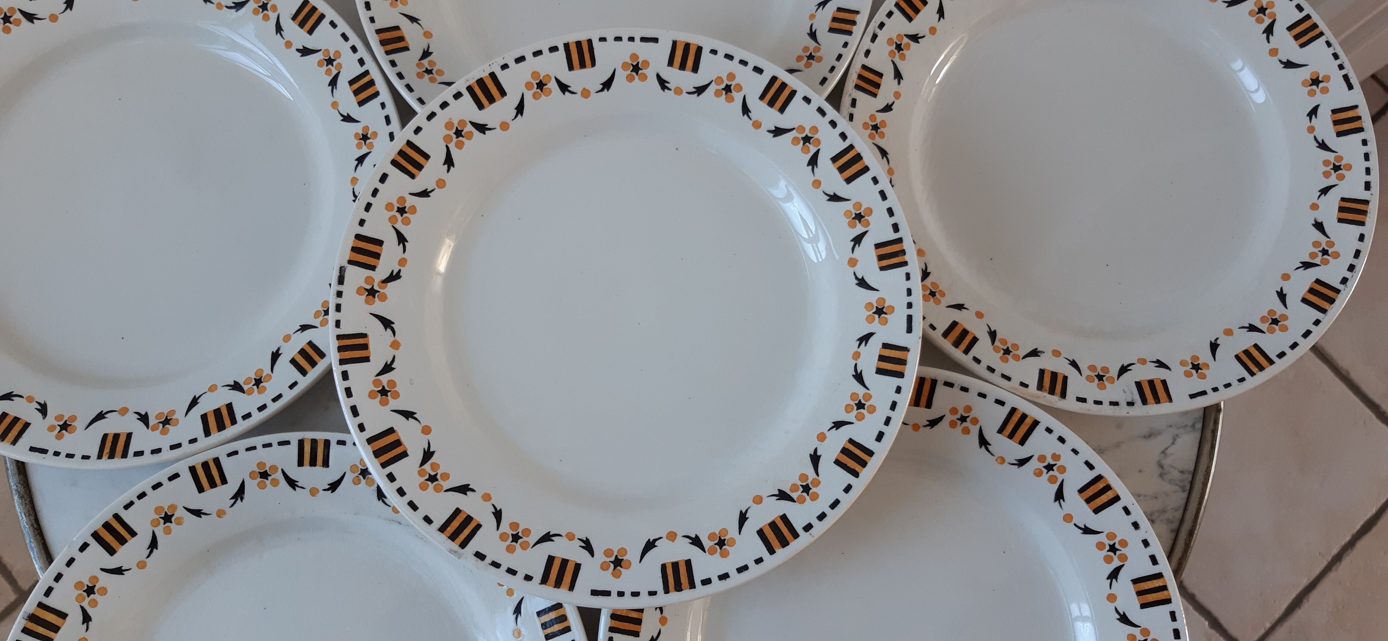 Set of 6 flat plates Gien early twentieth century