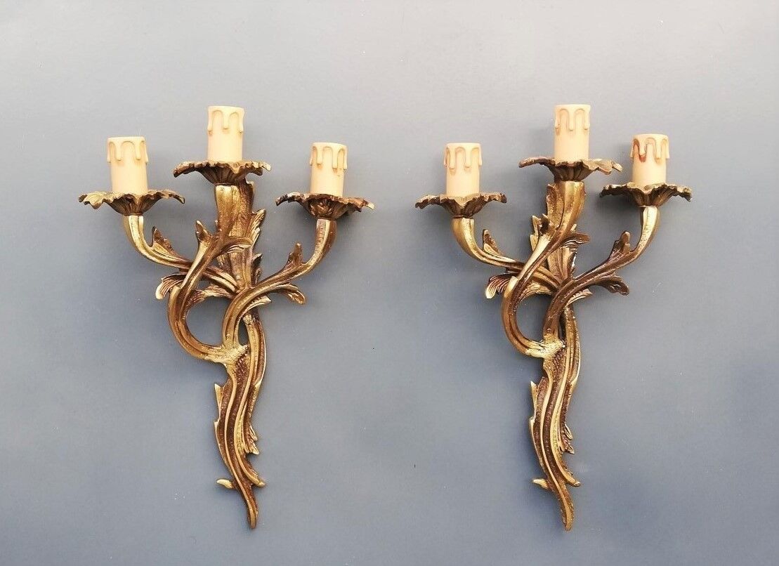 Pair of Louis XV-style wall light