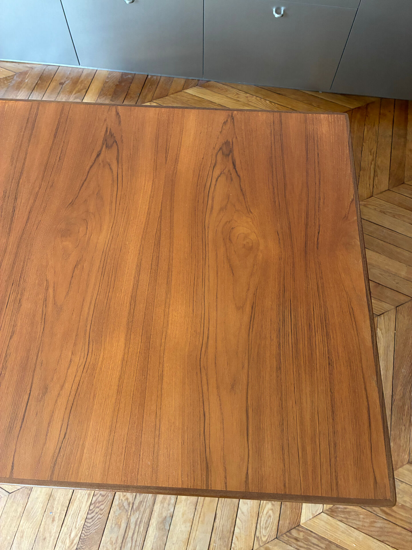 Extendable dining table in teak by Ib Kofod-Larsen