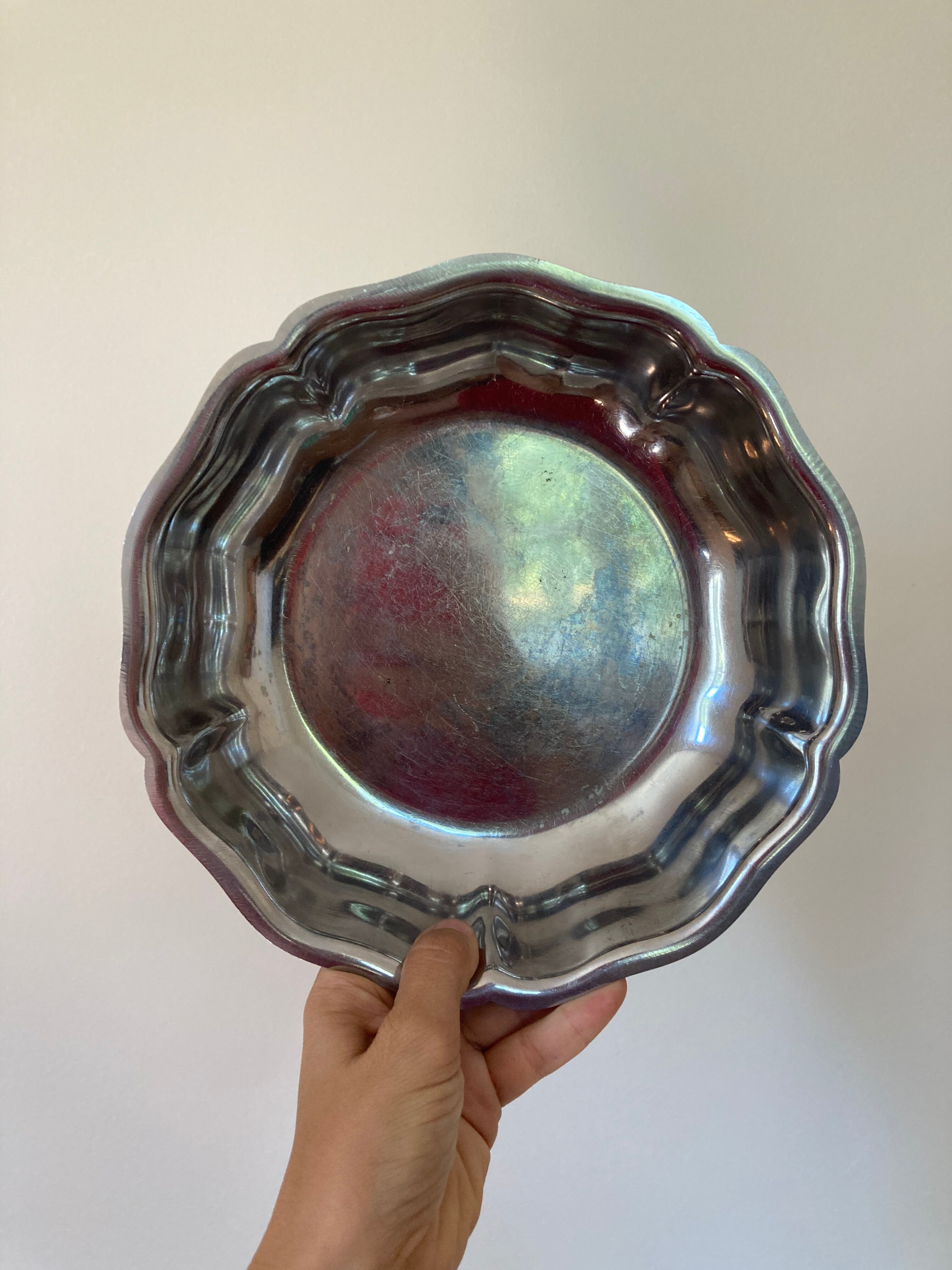 Plat en inox floral 1980