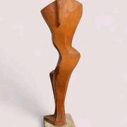 Figure féminine en terre cuite par Alberto Sparapani, XXe siècle