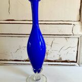 Soliflore ancien en verre bleu