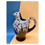 Water pitcher