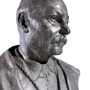 Bronze bust of a gentleman with knighthood order – Frantz Vermeylen, 1921