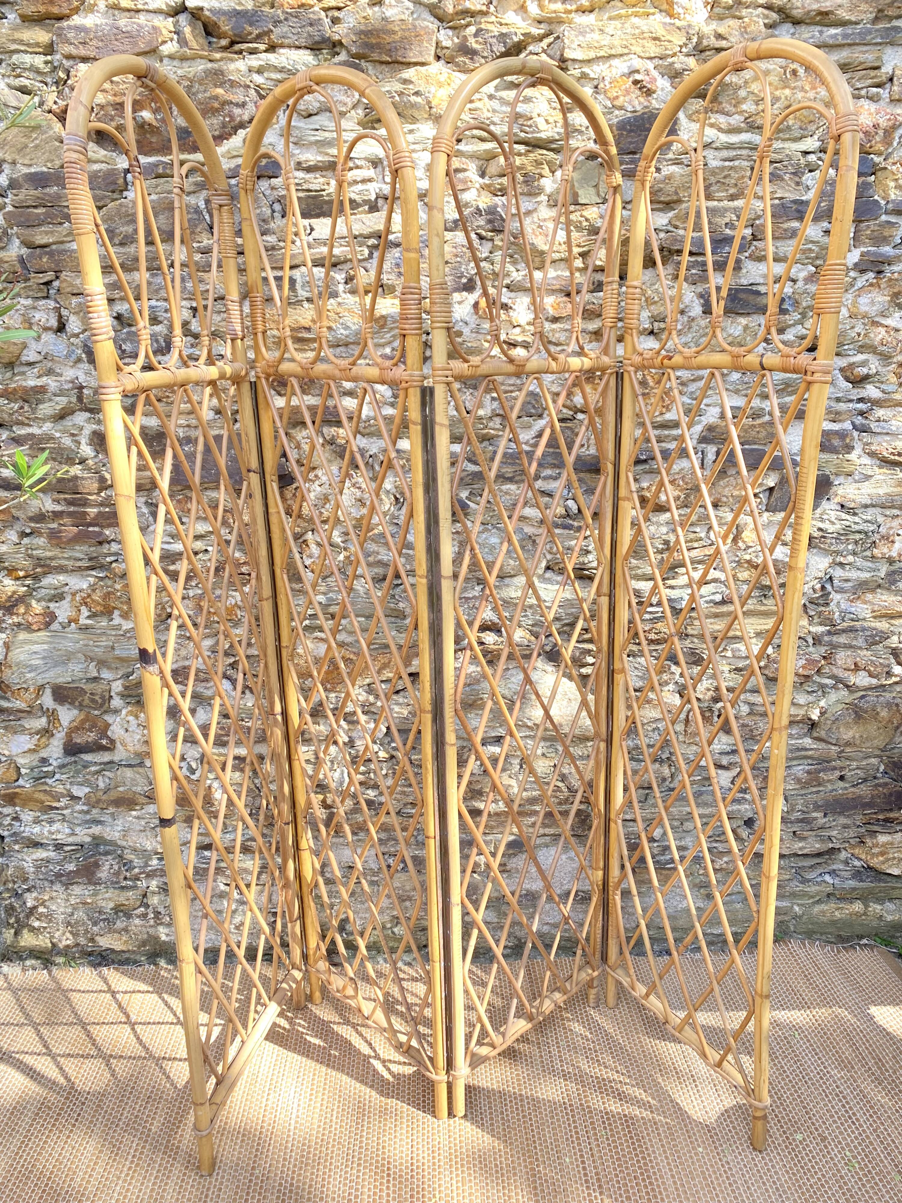 Vintage 4-sided rattan screen