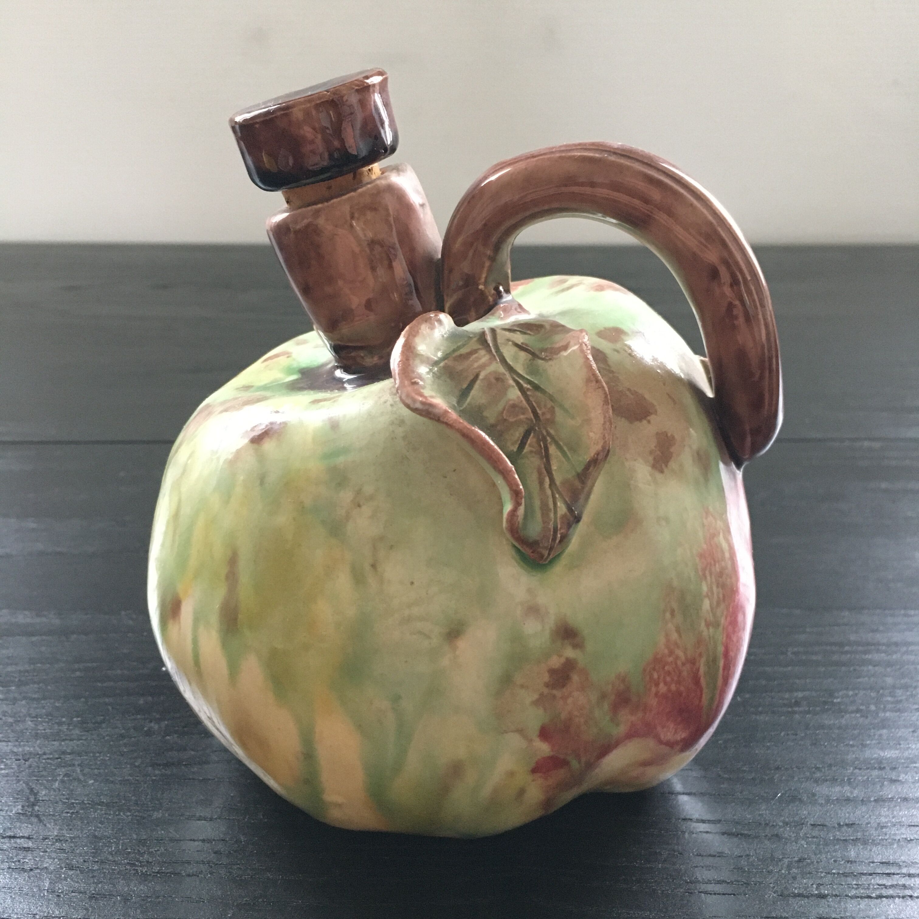 Jug apple in slipware