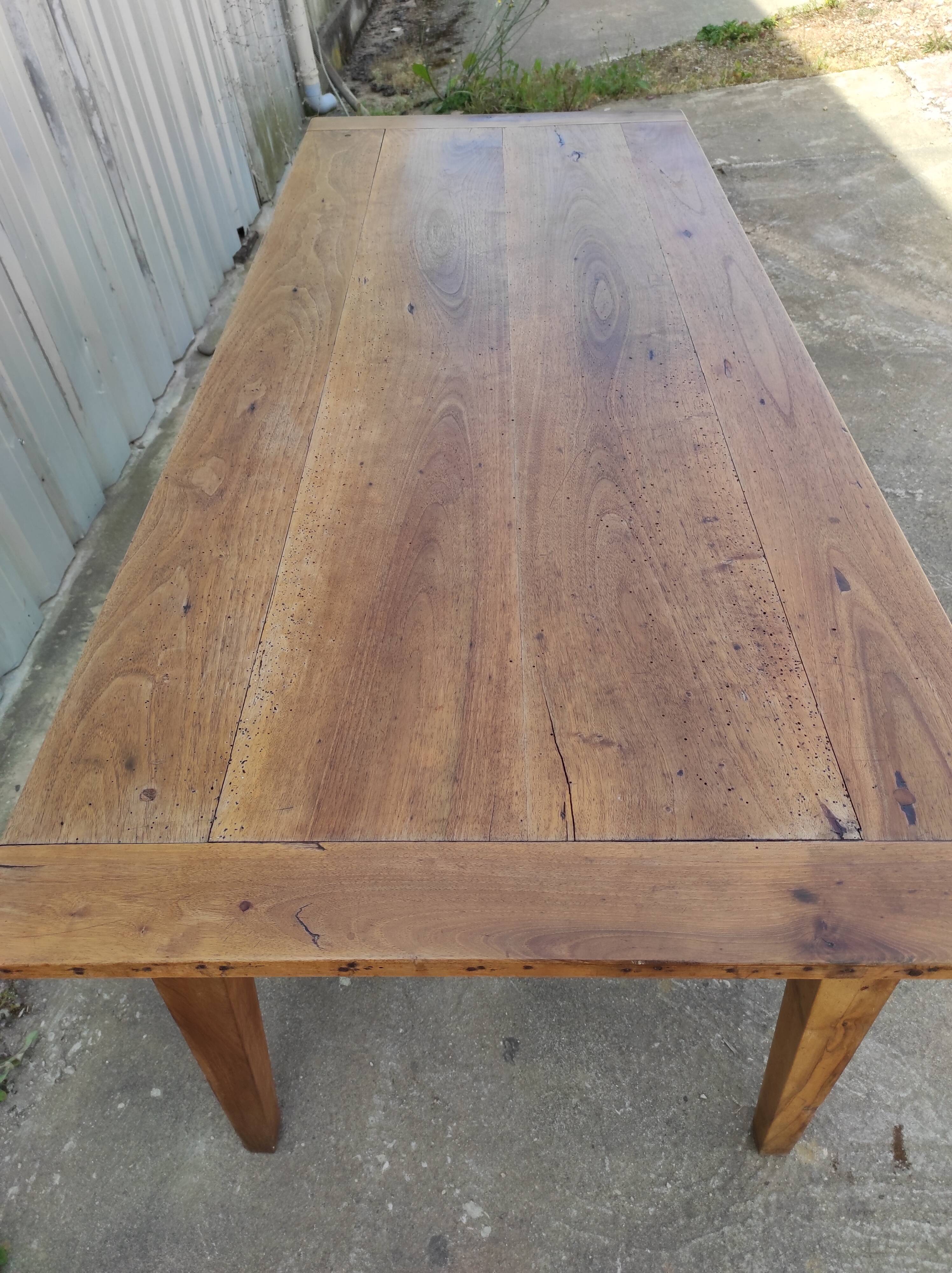 Farmhouse table in blond walnut 200 cm