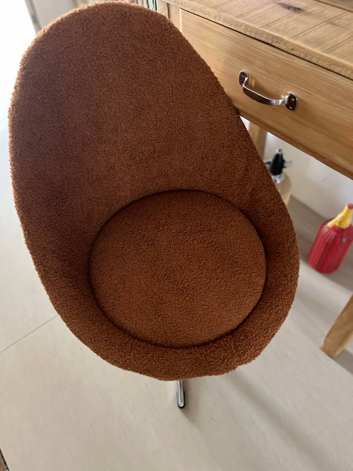 Vintage 1970s swivel egg chair