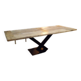 Farm table