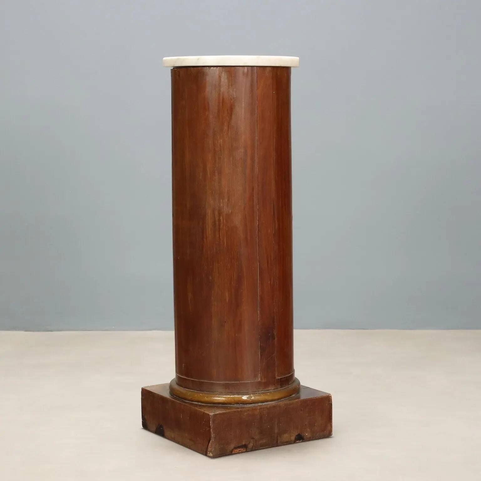 Antique Empire bedside table in mahogany, Italy, 19th century.