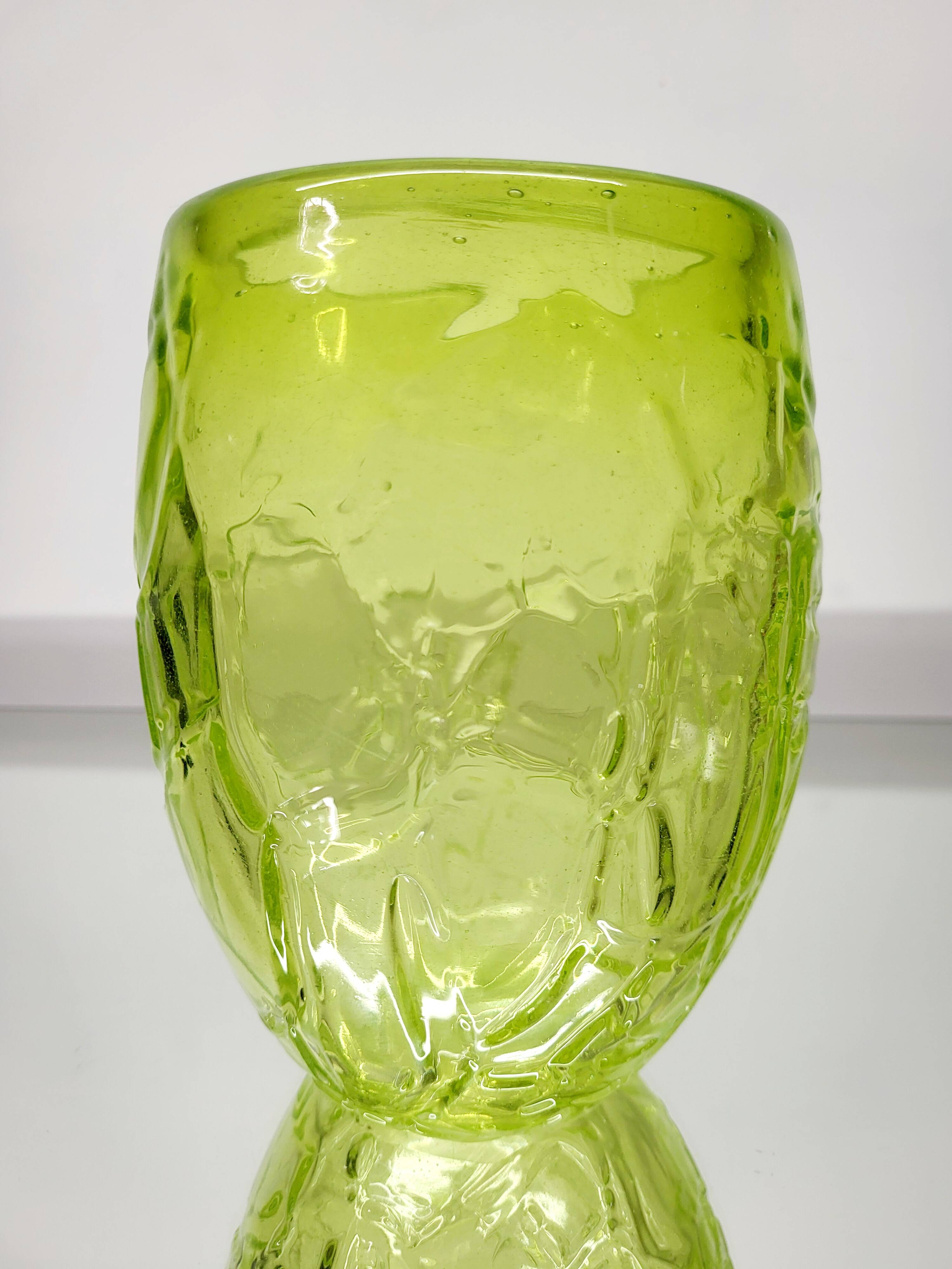 Vase Val saint lambert Studio Cristal, décor en relief