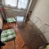 Table en verre fumé