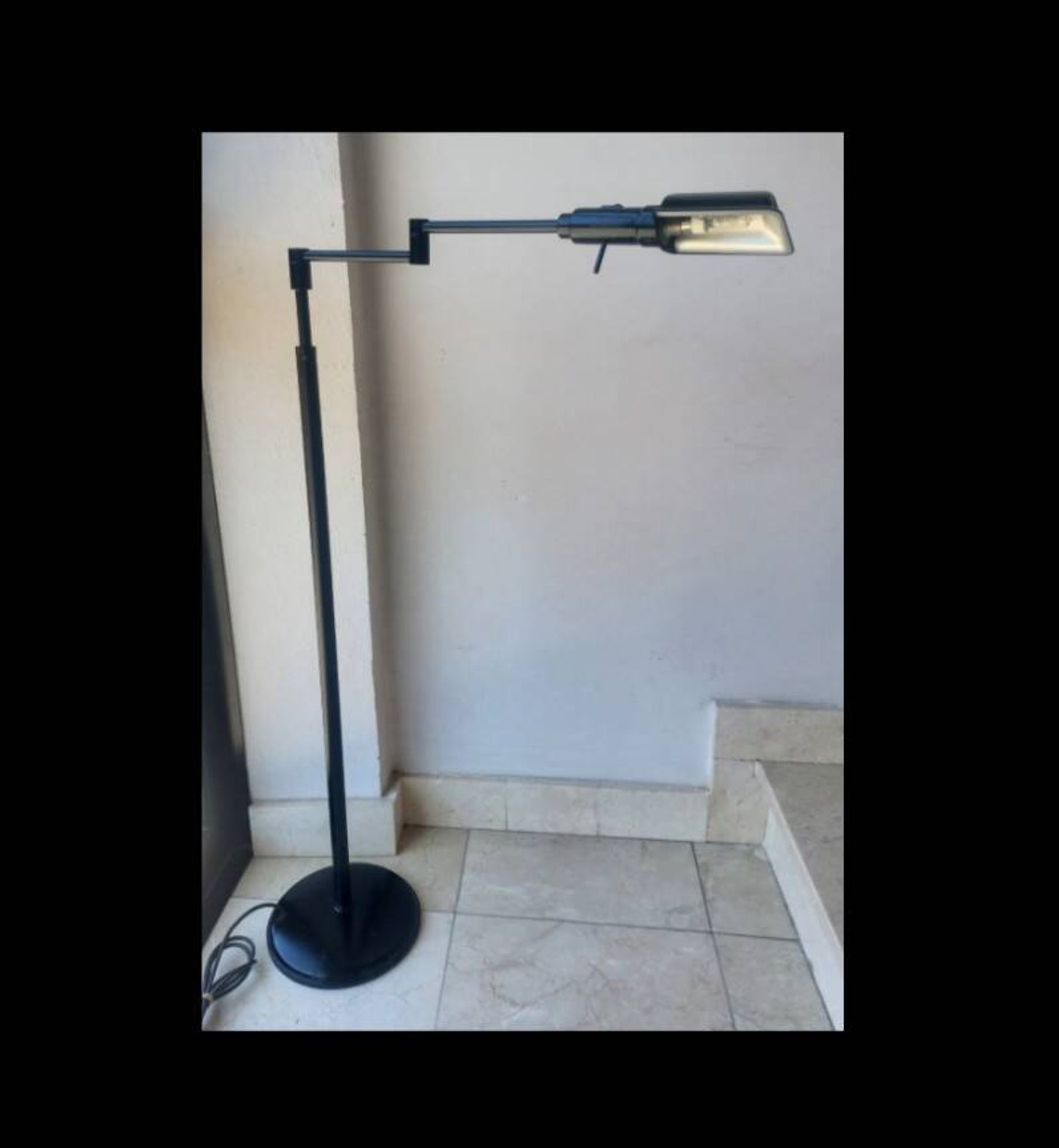 Mid centuri pharmacist floor lamp