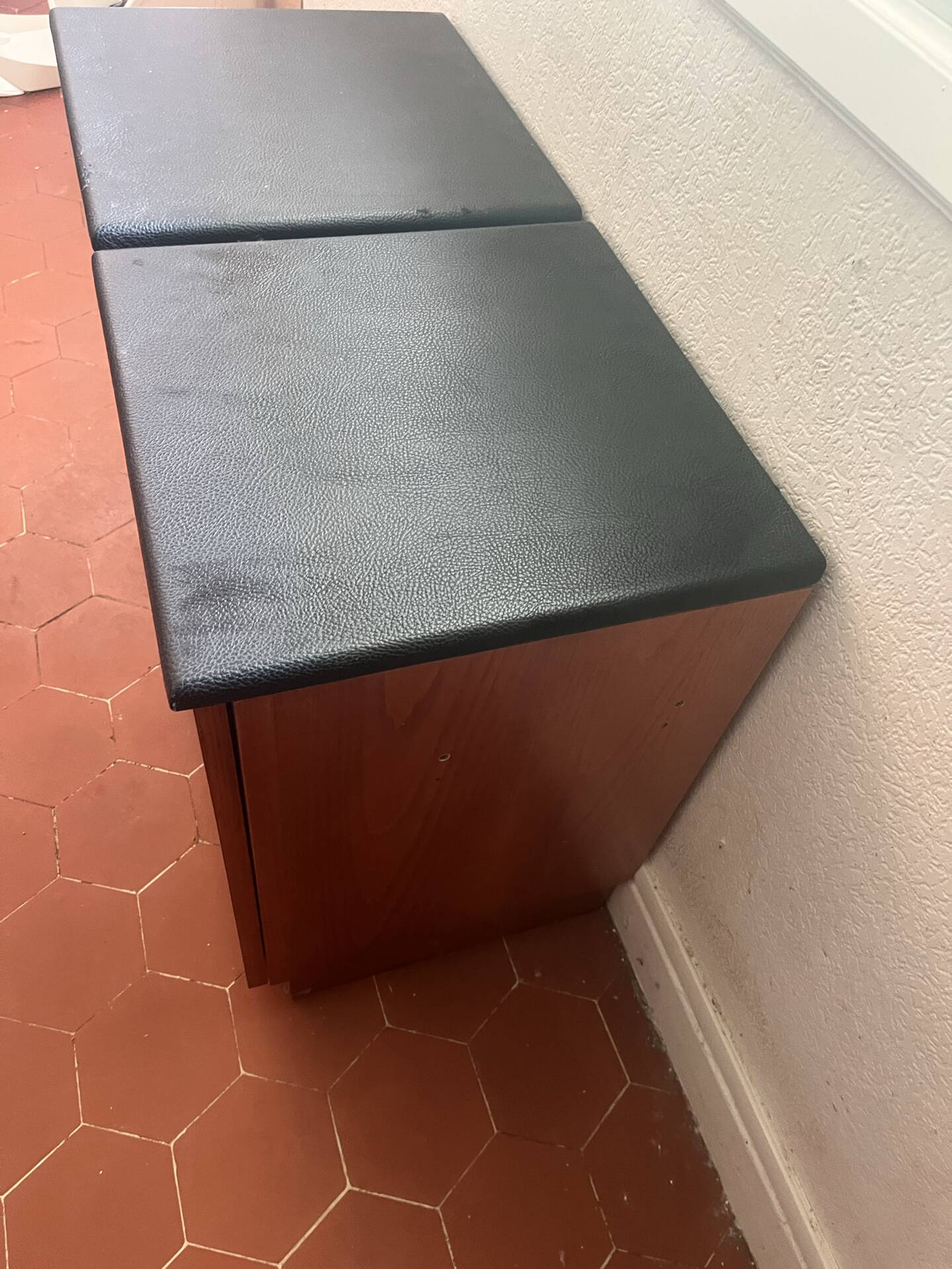 Pair of small storage boxes / bedside tables 45x45 cm it