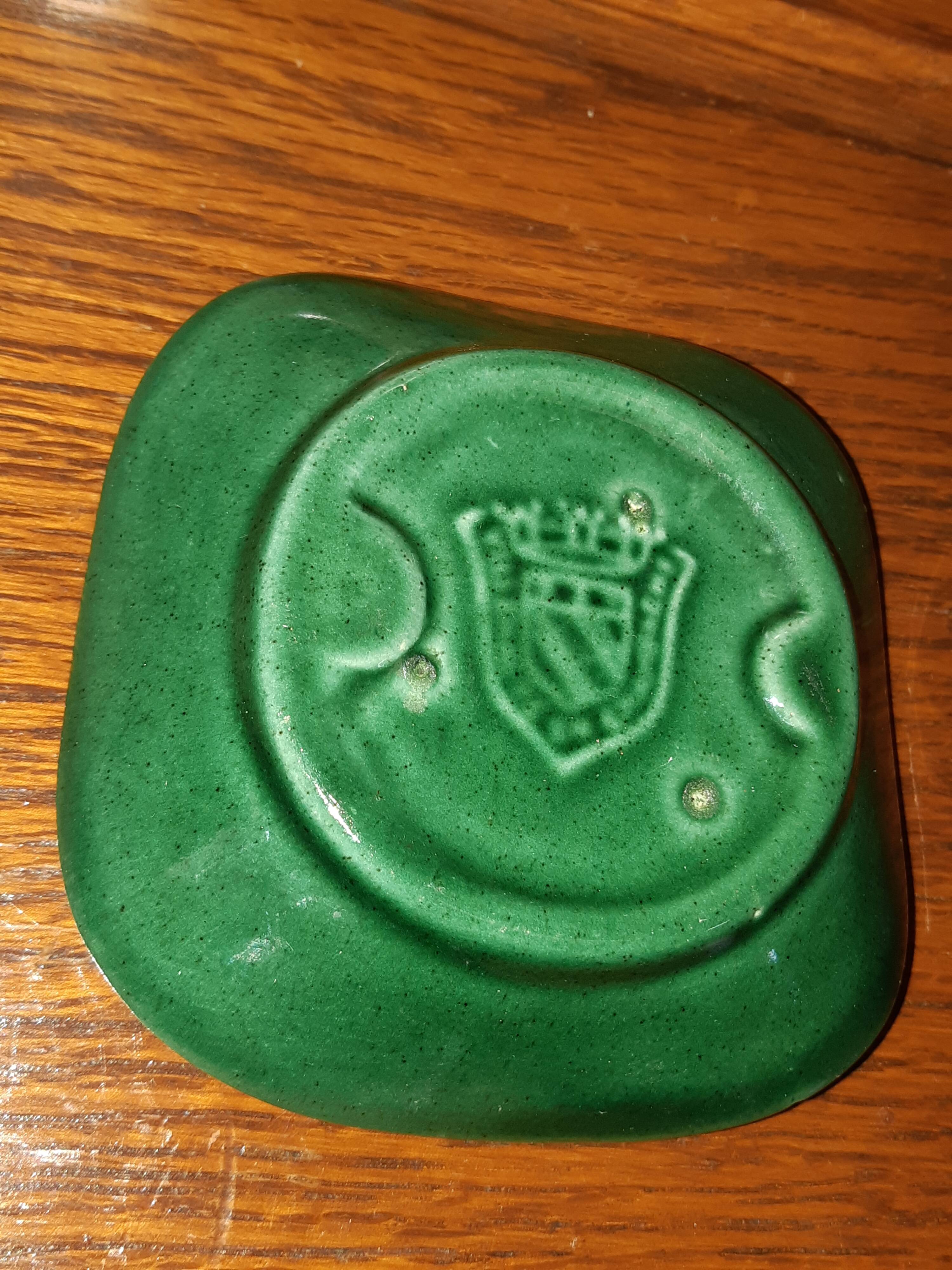 Advertising ashtray champagne moët and chandon, in villenauxe earthenware in champagne