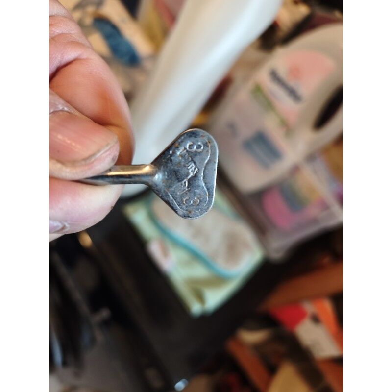 Vintage tin toy wind-up car: Ballor Cord