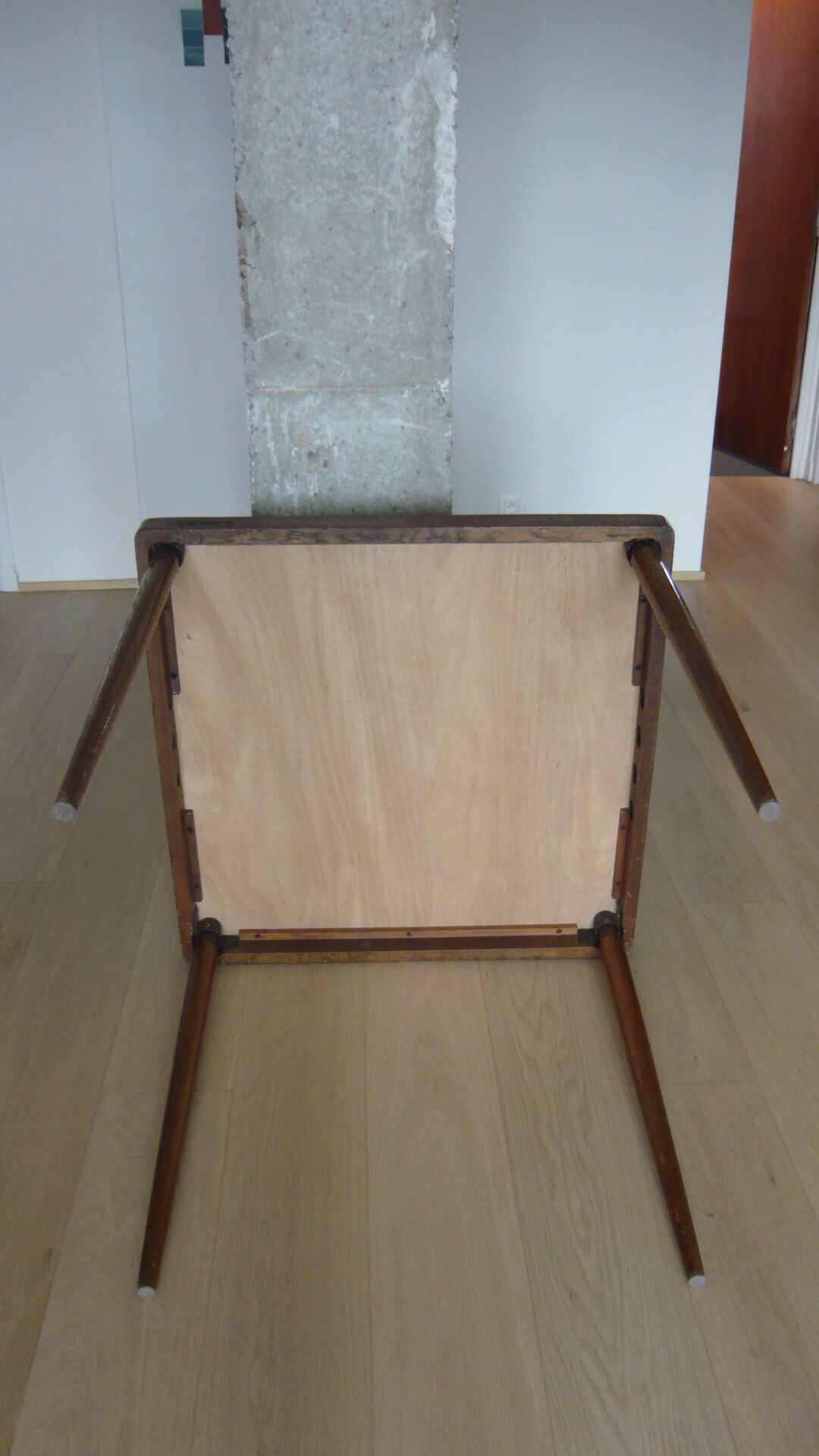 Table to play