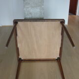 Table to play