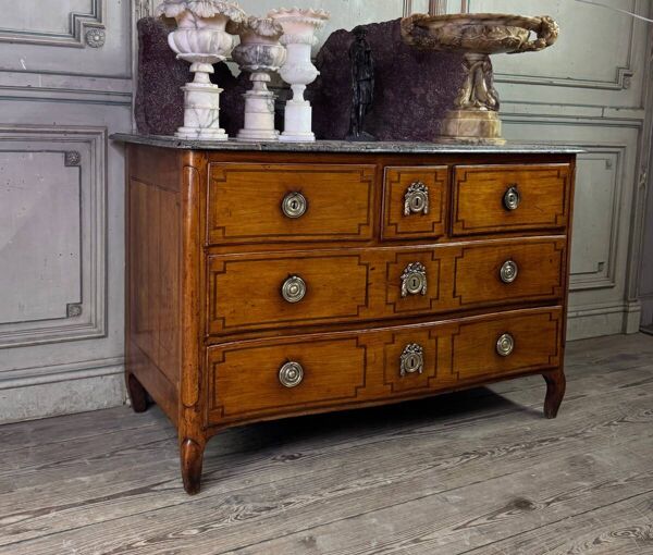 Commode transition en merisier, XVIIIème siècle