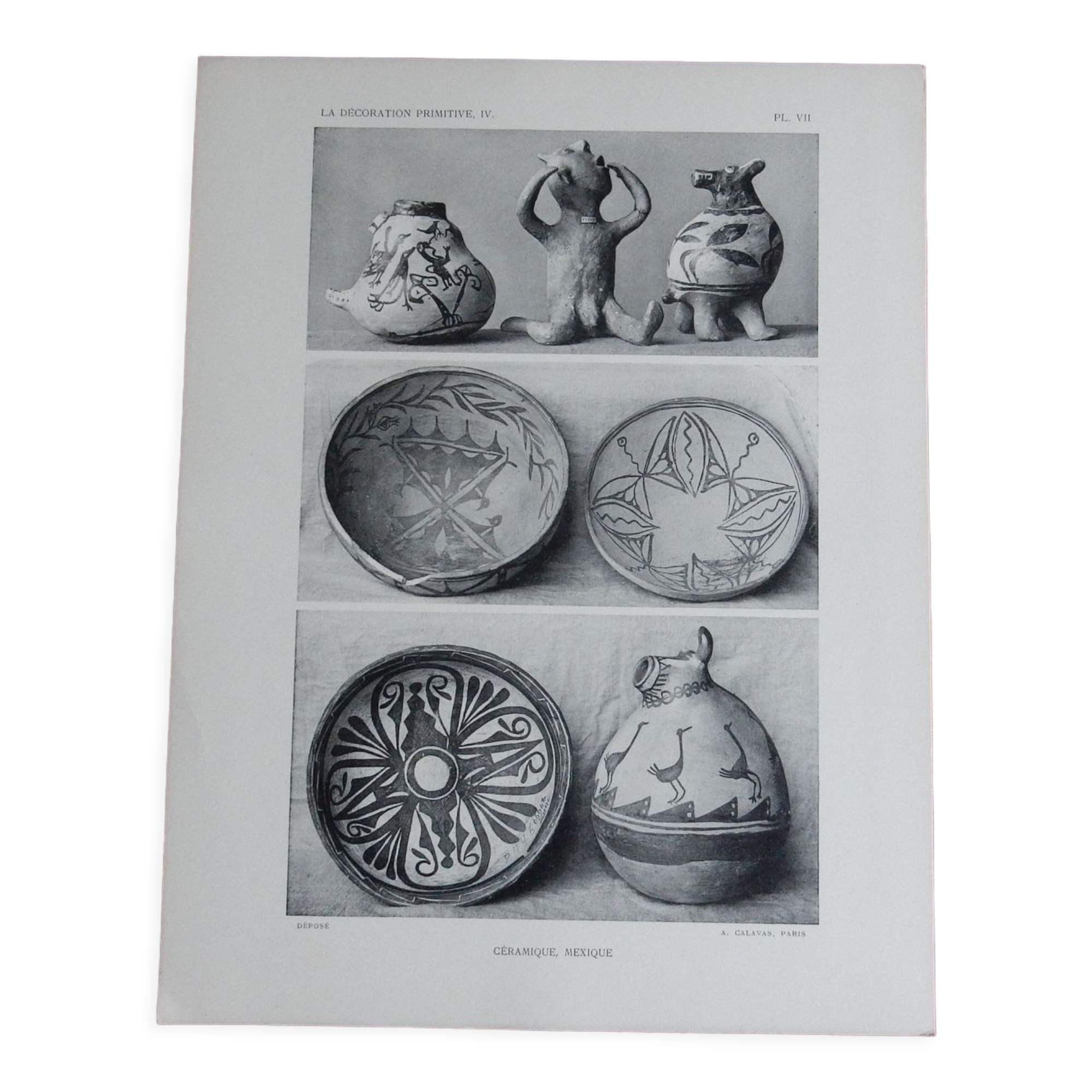 Traditional ceramics of Mexico board Primitive decoration