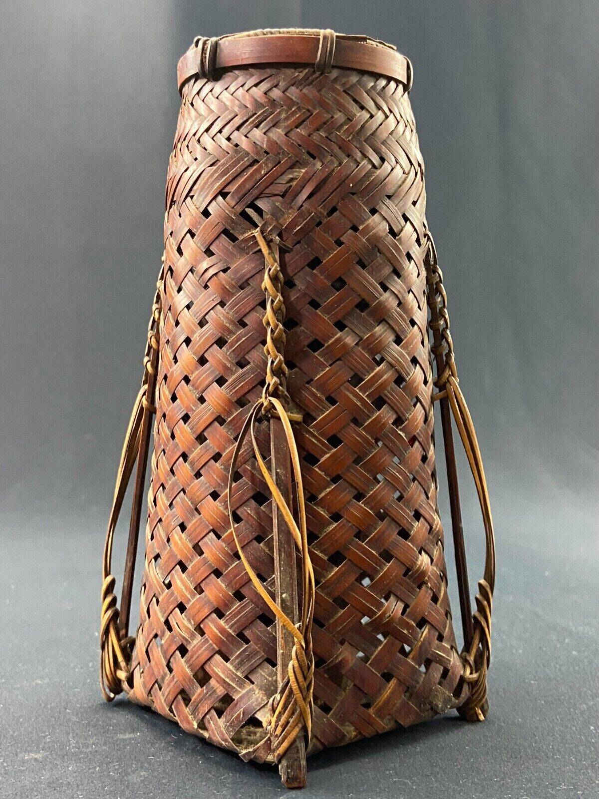 Hanakago vase in woven bamboo for Ikebana Japan late 19th century