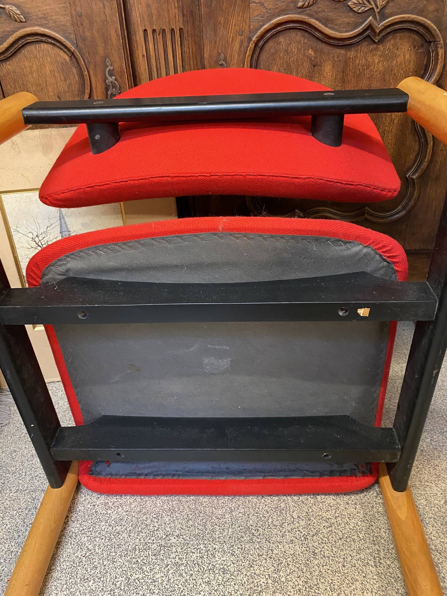 PAIR OF VINTAGE DESIGN ARMCHAIRS FROM THE 80S IN RED AND LIGHT BROS FABRIC